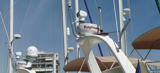 Réalisation Azur électronique services: installation antenne radar Raymarine